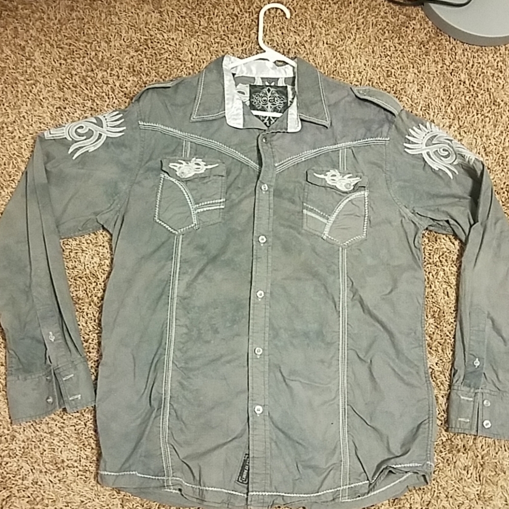 Roar long sleeve button up